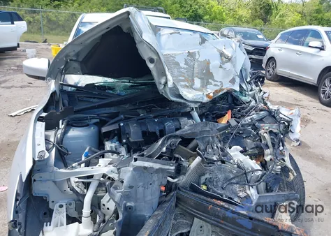 2016 Nissan Sentra Fe+ S/S/Sl/Sr/Sv z USA, uszkodzony, nr VIN 3N1AB7AP2GL637488